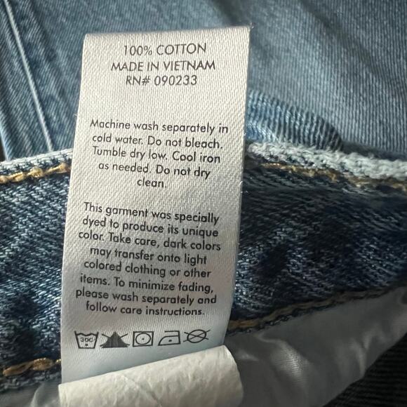 PacSun Woman’s Button Fly Straight Leg Light Wash Dad Jean- Size 28 - Picture 5 of 12